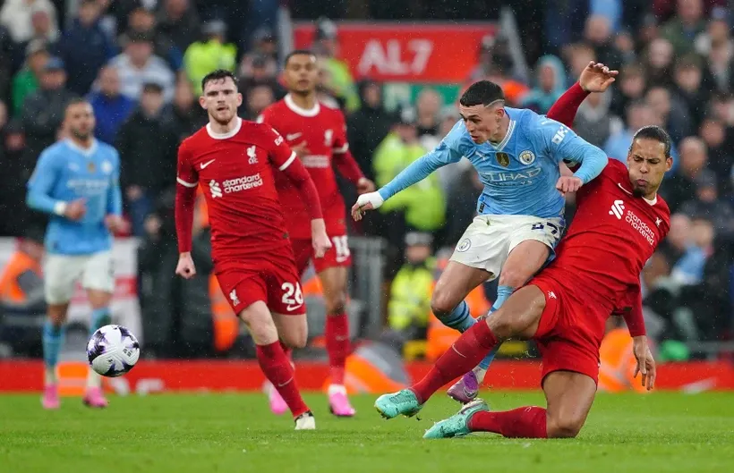 Man City cũng có sự thay đổi hàng công bằng chân sút người Na Uy Erling Haaland từ Dortmund.