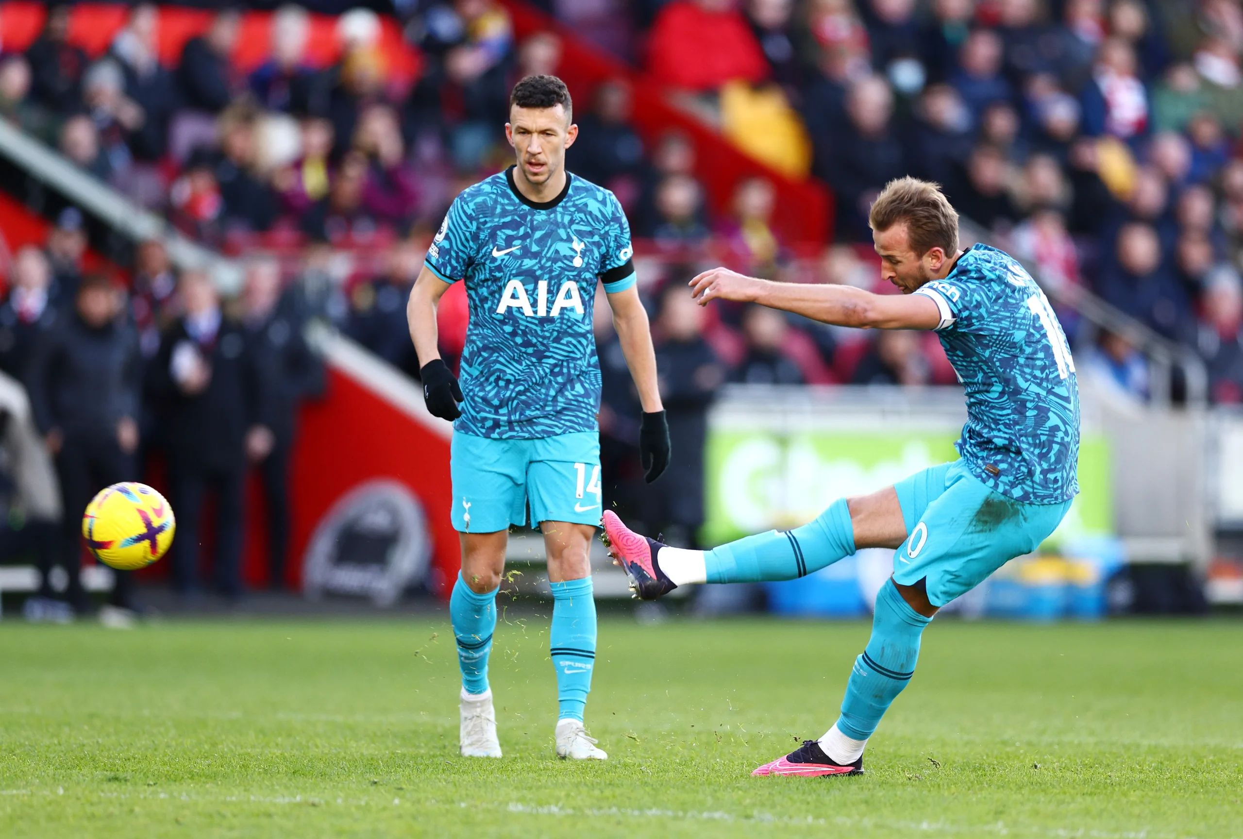 Tottenham vs Brentford những lần chạm trán trong quá khứ chiến thắng đều thuộc về Tottenham